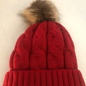 Pom Pom hat
